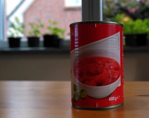 Photo of a can of chopped tomato